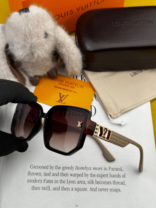 Очки солнцезащитные L8130 фото 4