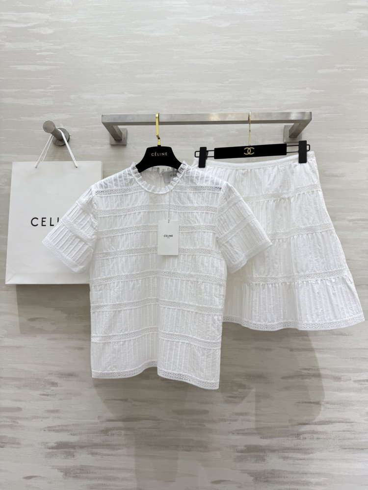 Костюм женский