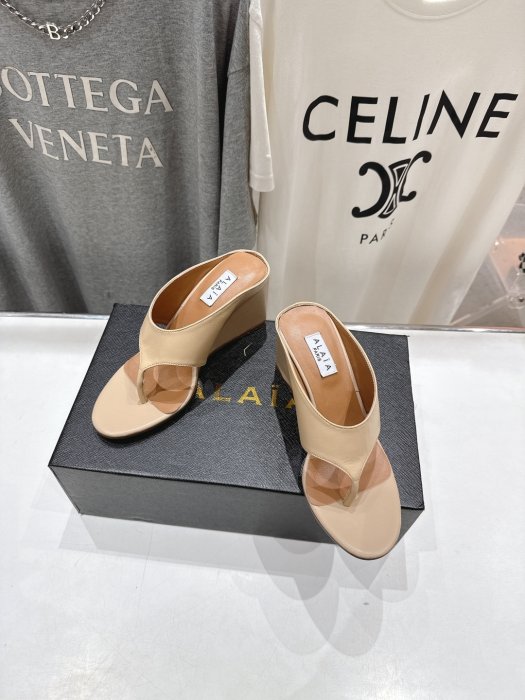 Босоножки фото 2