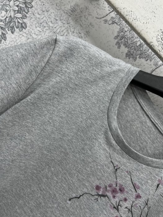 Футболка женская фото 6