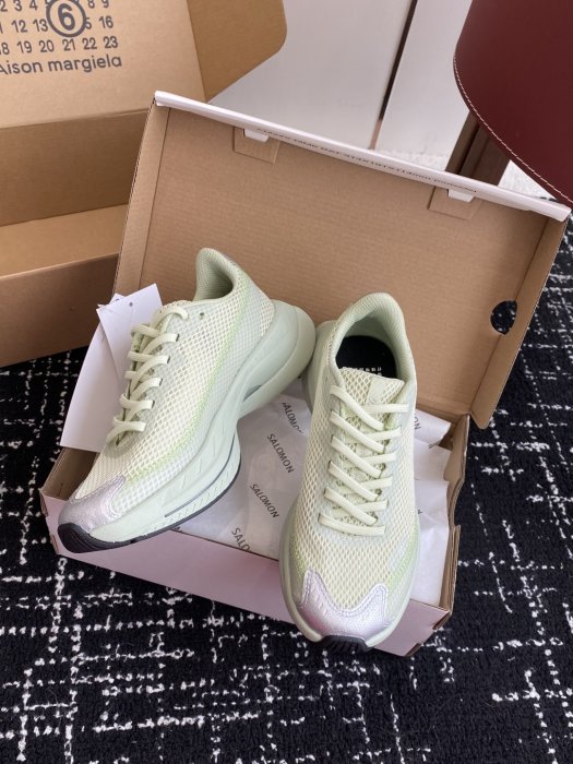 Кросівки фото 5