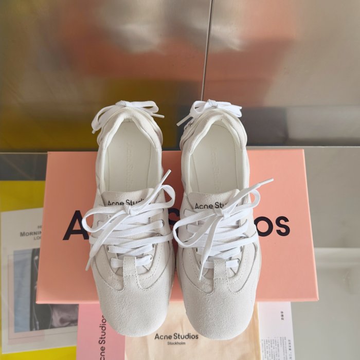 Кросівки фото 7