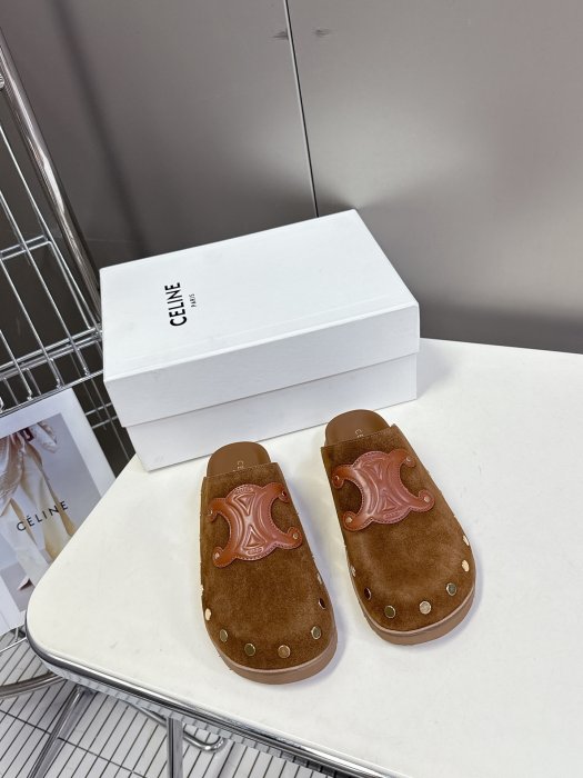 Шлепанцы женские