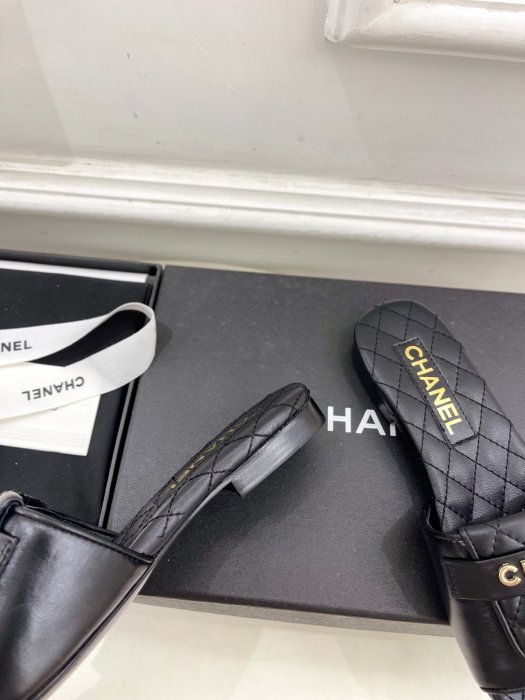 Шлепанцы фото 7