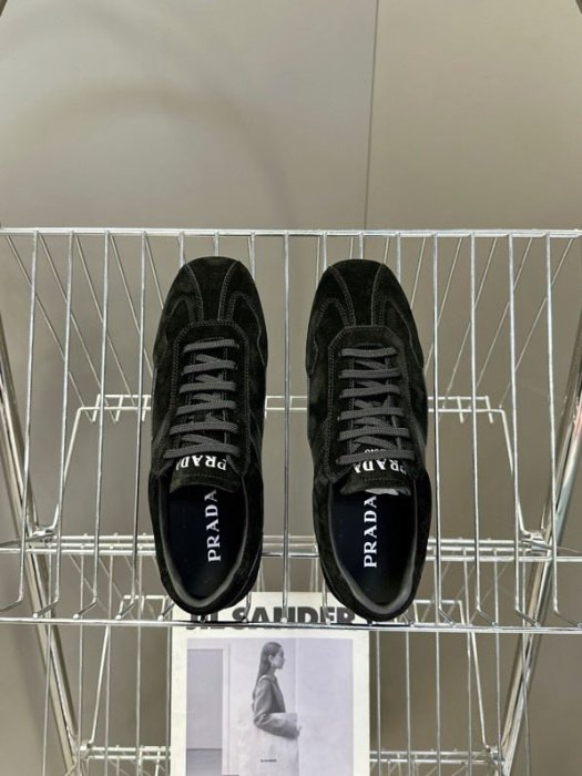 Кроссовки фото 7