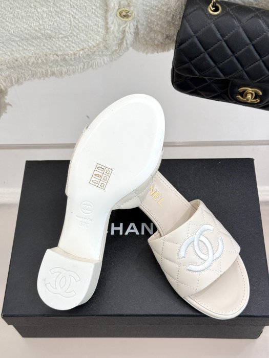 Босоножки фото 9