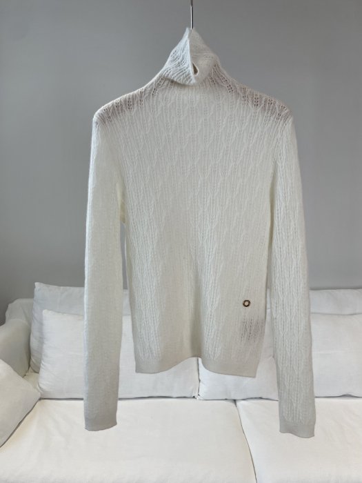 Cashmere pullover