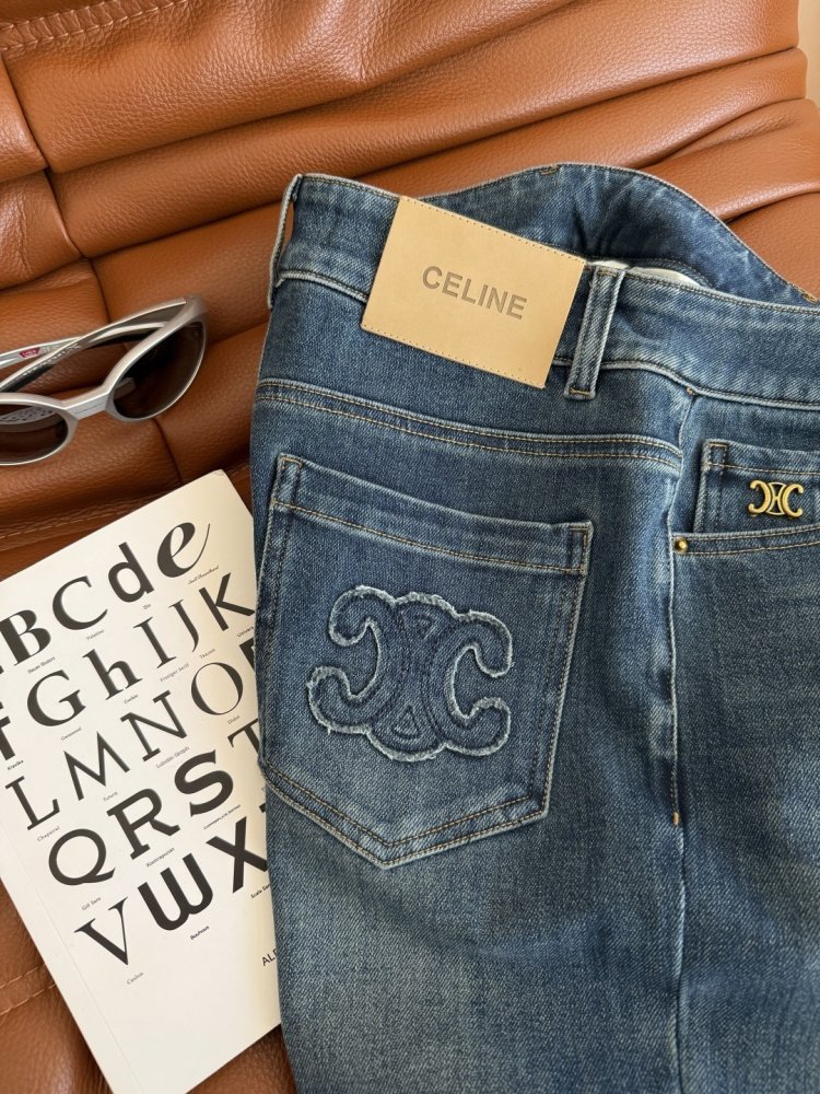 Джинси жіночі фото 5