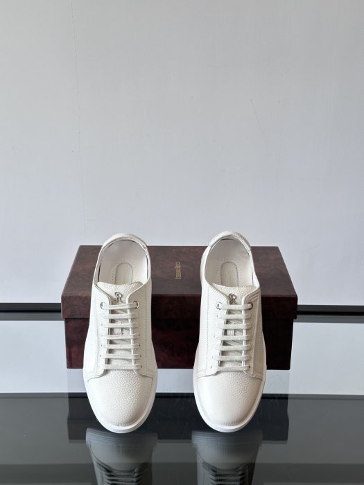 Кроссовки фото 6