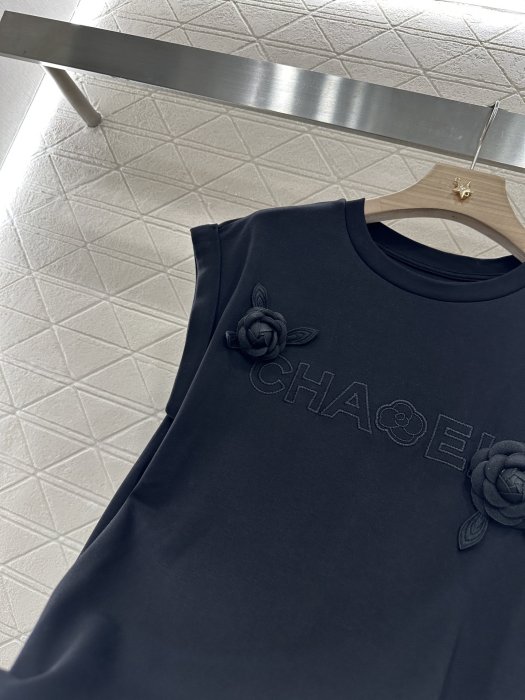 T-shirt women's фото 7