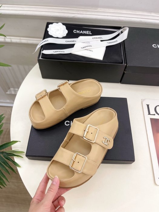 Шлепанцы женские фото 3