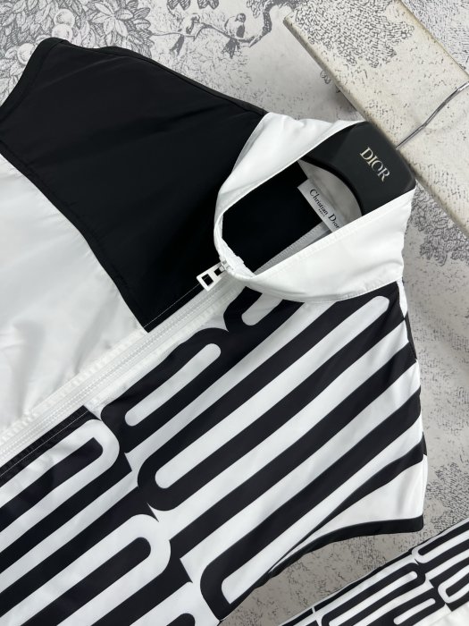 Костюм жіночий фото 2