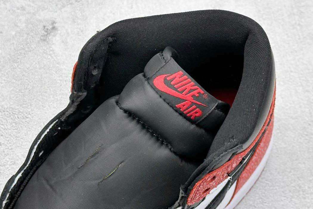 Кроссовки Air Jordan 1 High фото 8