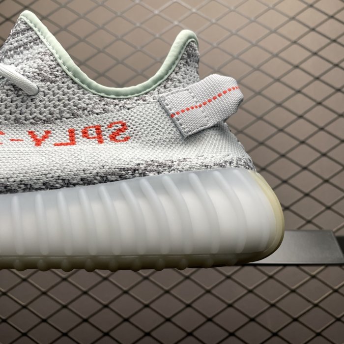 Кроссовки Yeezy Boost 350V2 фото 4