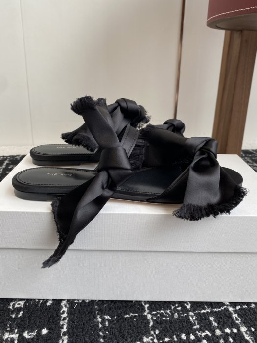 Босоножки фото 2