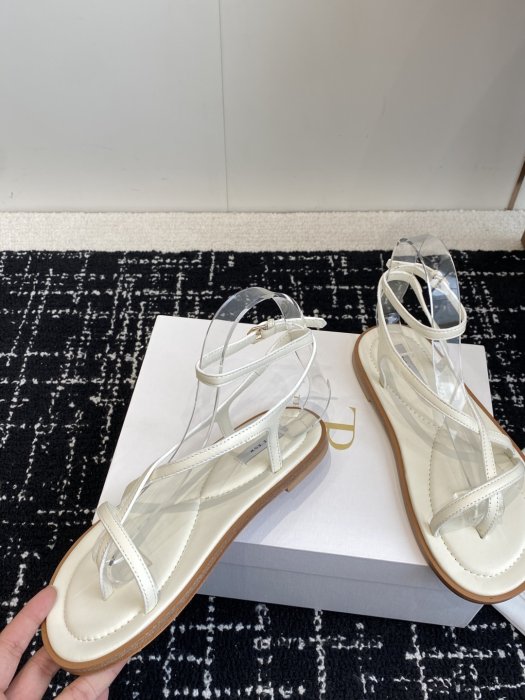 Сандалі жіночі фото 7