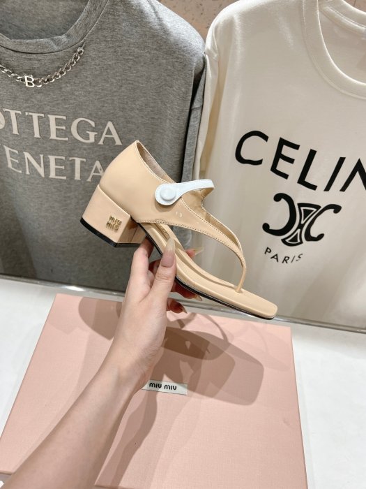 Босоножки фото 4