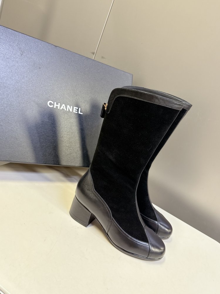 Сапоги женские фото 3