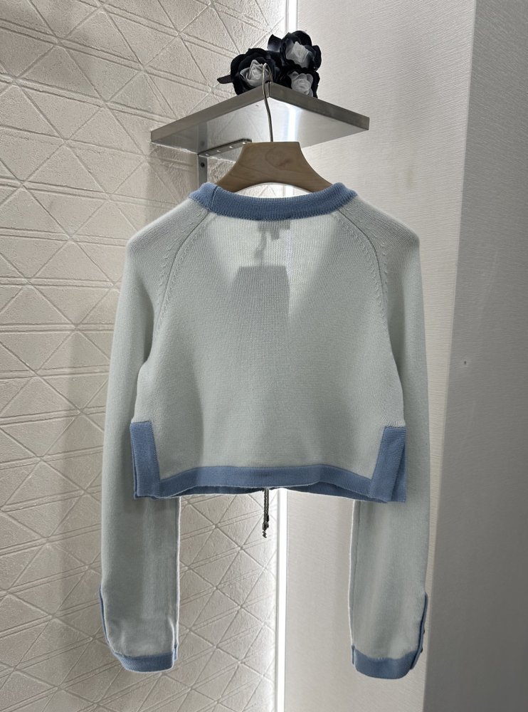 Короткий в'язаний кардиган фото 2