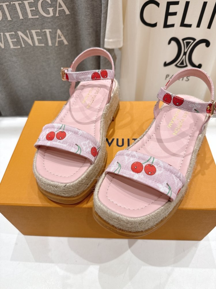 Sandals women's фото 7