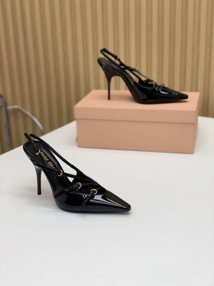 Босоножки фото 5