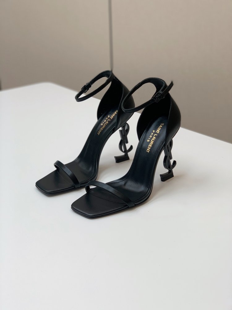 Босоніжки фото 2