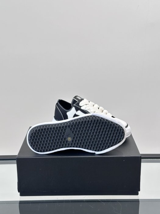 Кросівки чоловічі фото 9