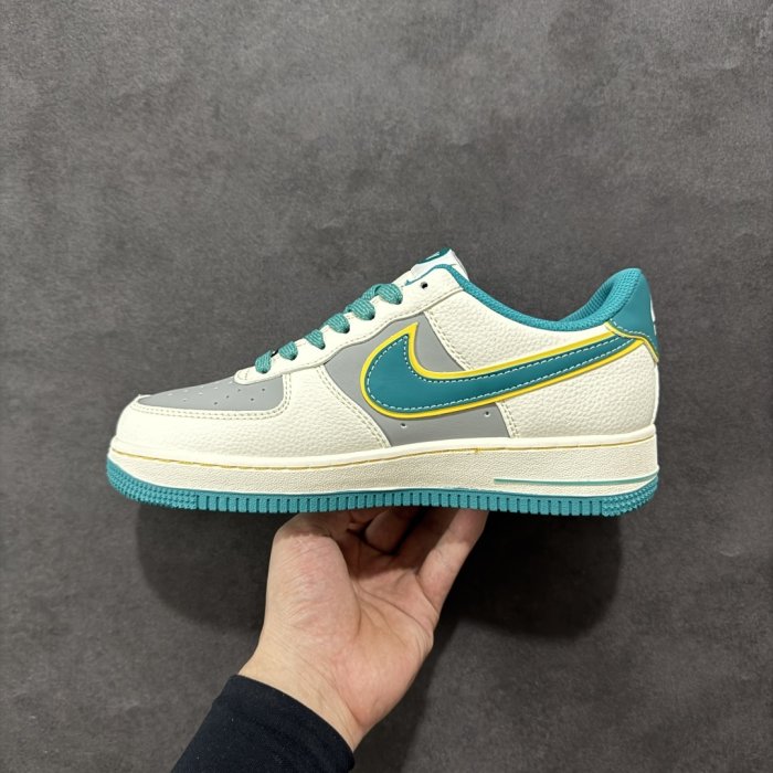 Кроссовки Nike Air Force 1 '07 Low фото 2