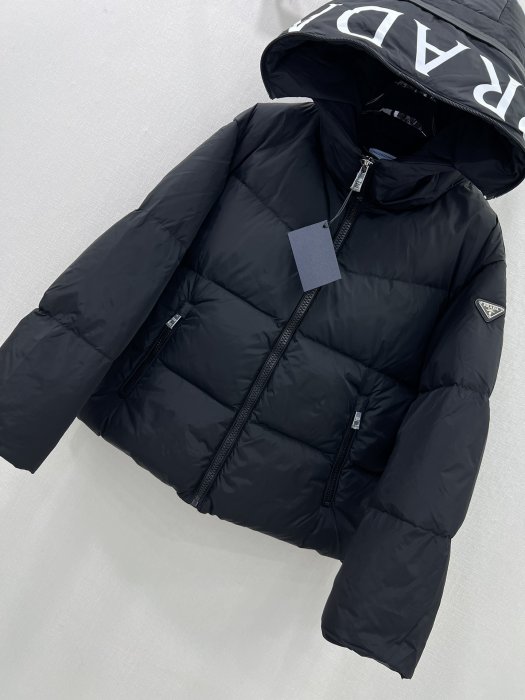 Down jacket фото 4