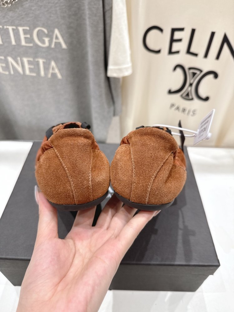 Кроссовки женские фото 8