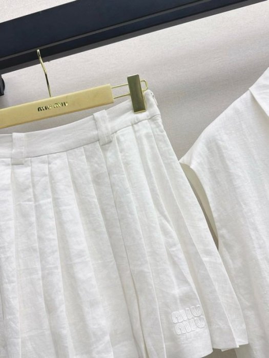 Костюм женский фото 3