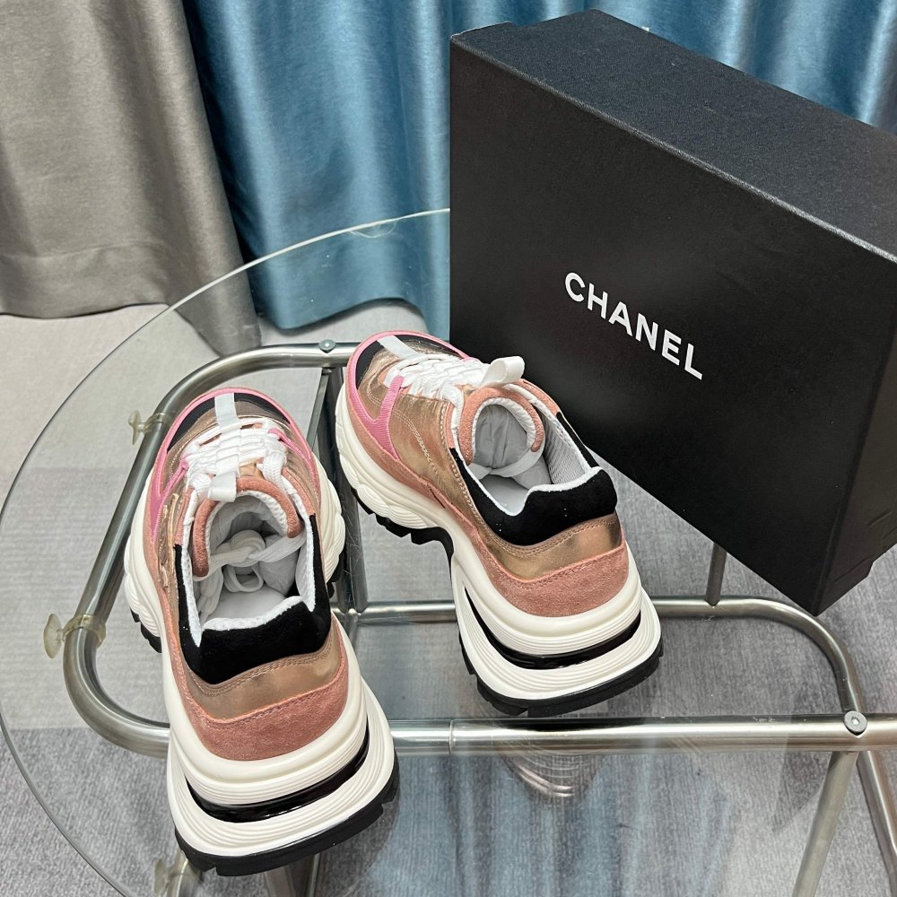 Кроссовки женские фото 4