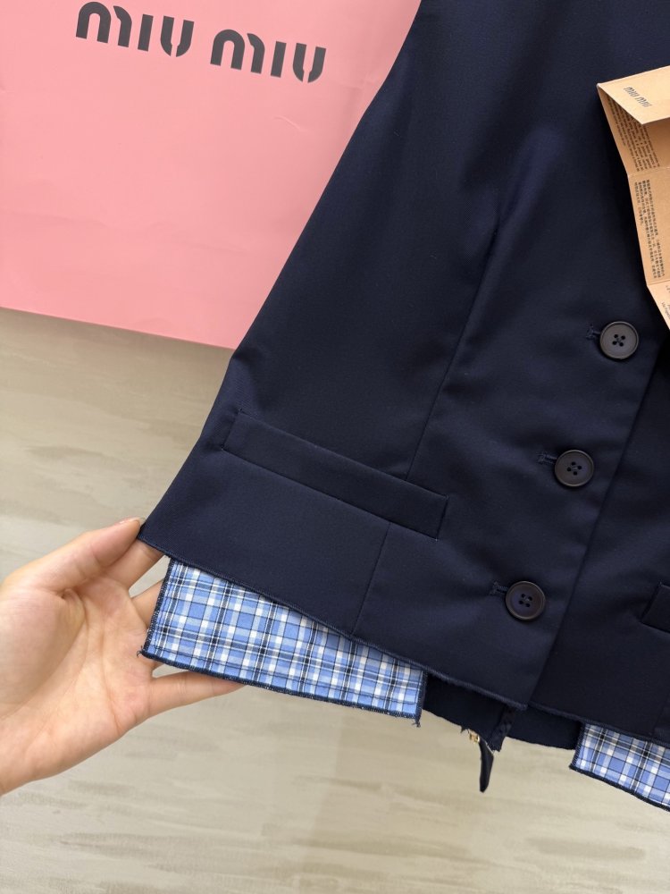 Costume female фото 5