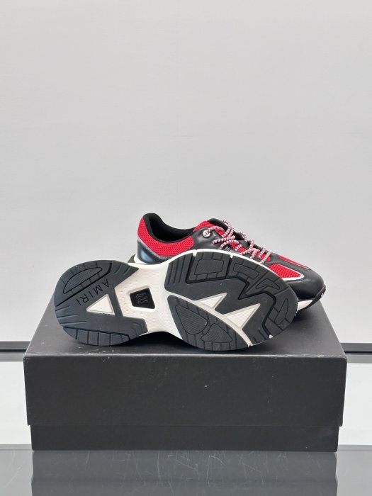 Кросівки чоловічі фото 9