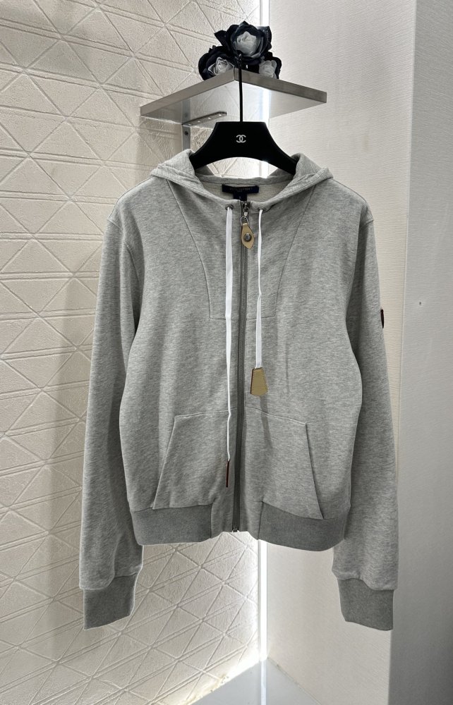 Кофта жіноча