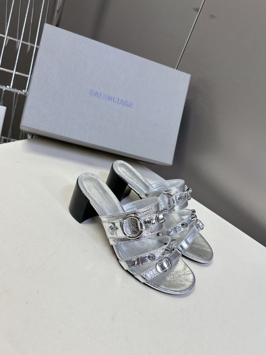 Босоніжки фото 2