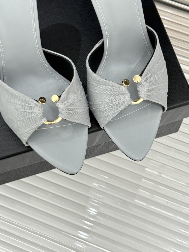 Босоножки фото 7