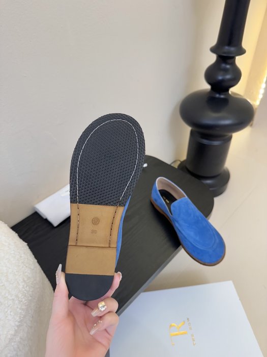 Лоферы женские фото 6