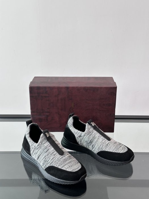 Кроссовки фото 5