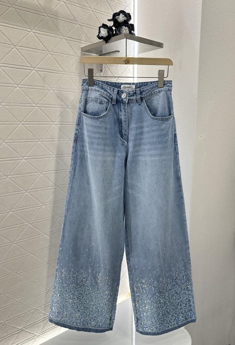 Джинси жіночі