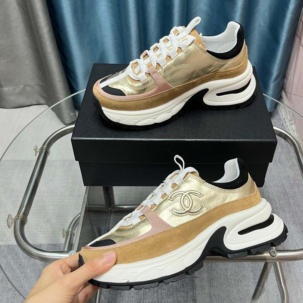 Кроссовки женские фото 5