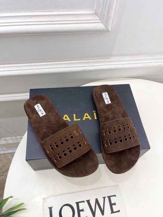 Шлепанцы женские фото 2