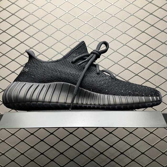 Кроссовки Yeezy Boost 350V2 фото 3