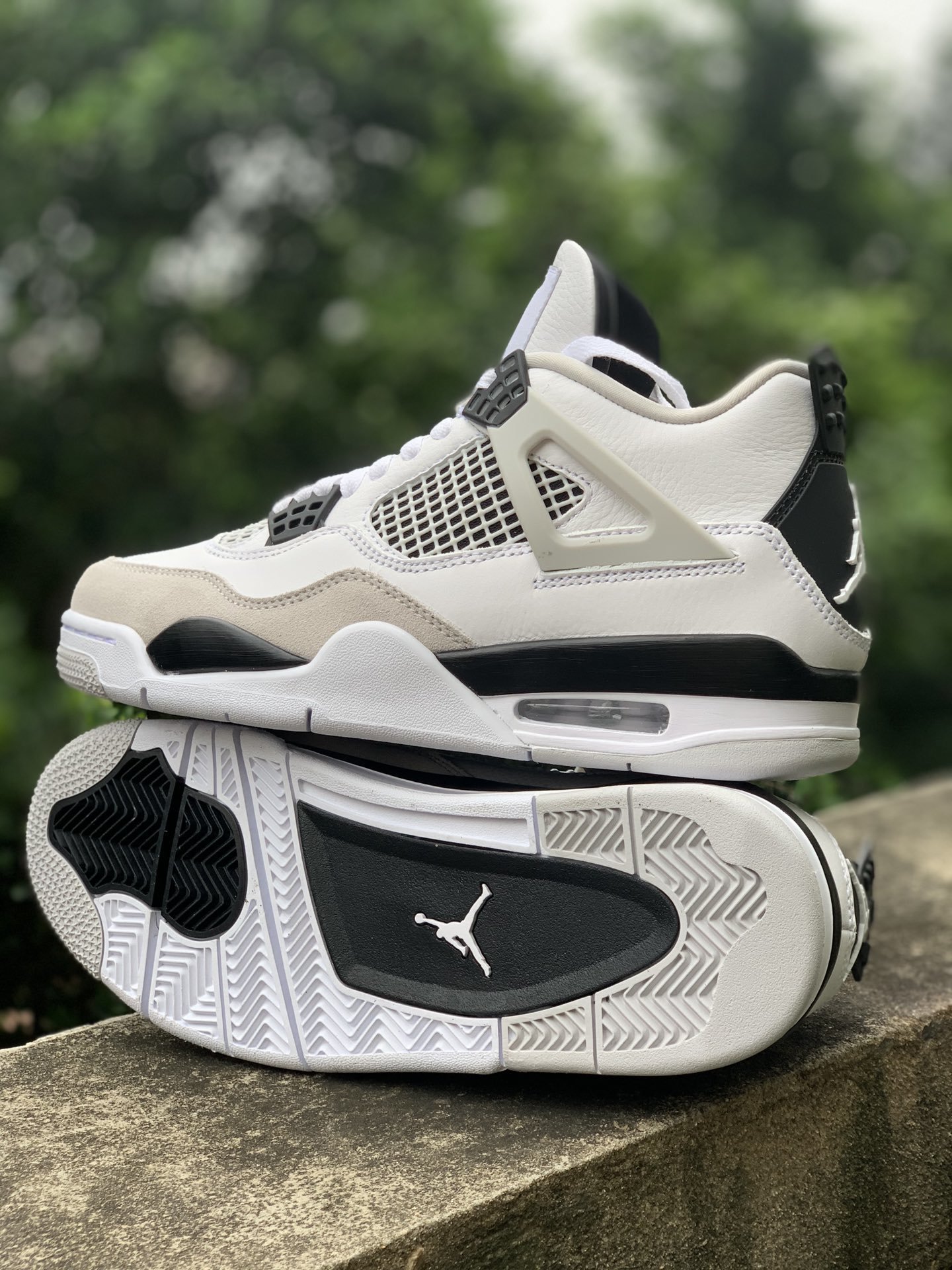 Кроссовки Air Jordan 4 Retro DH6927-111 фото 6