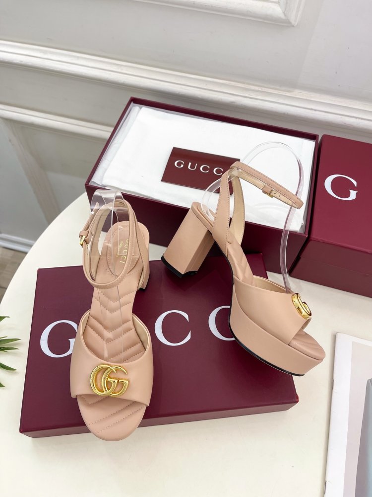 Босоножки фото 4