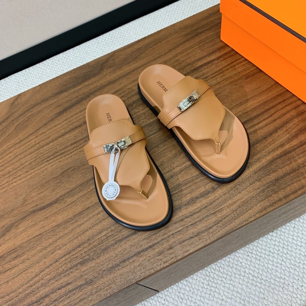 Шлепанцы женские фото 3