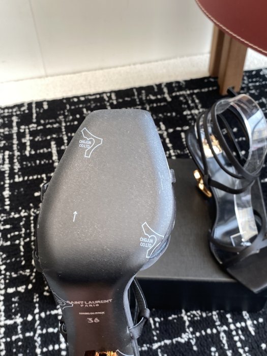 Босоножки фото 9