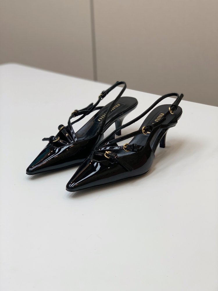 Босоножки фото 5