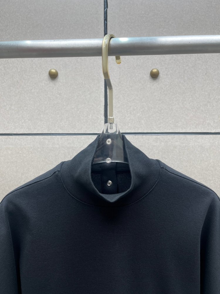 T-shirt women's фото 3