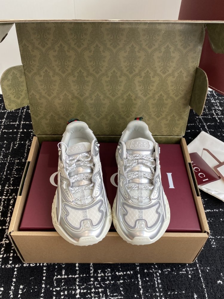 Кроссовки Gucci cub3d